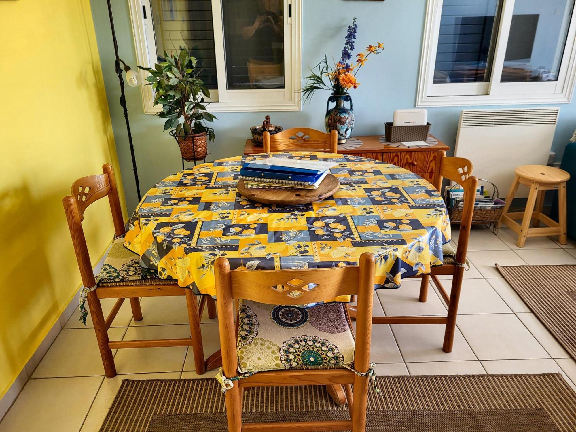 Award-Winning 3-Bedroom Apartment Near Beach Paphos Exterior photo